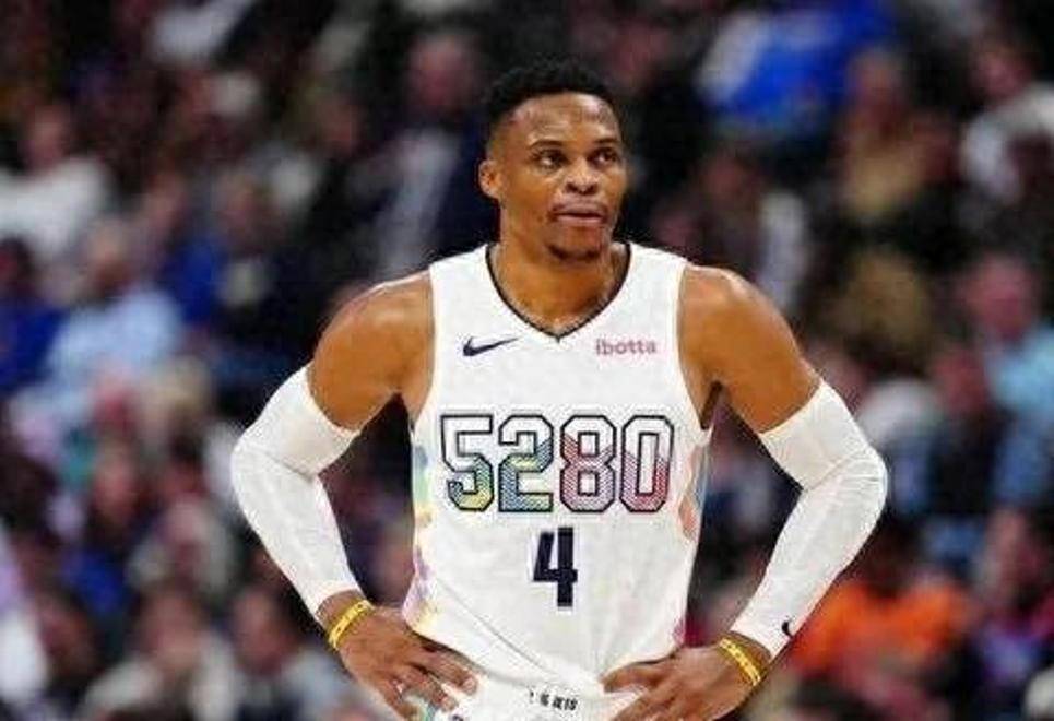 威少陷入低谷，独行侠连败，复出首战轰40分球队命运悬念！